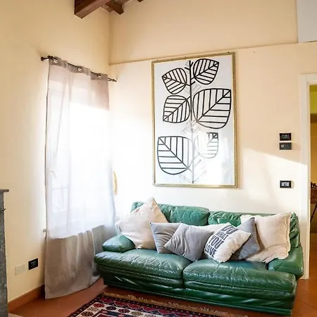 Loveflat A Pochi Passi Dal Castello Estense Apartment