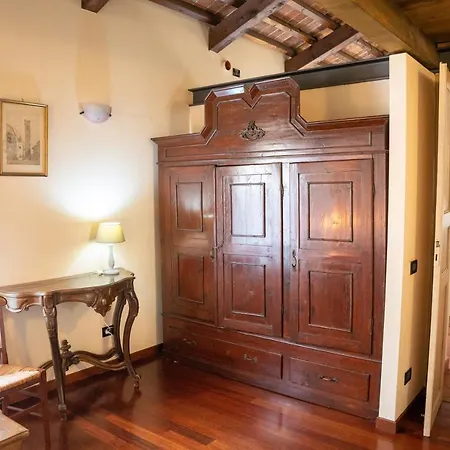 Loveflat A Pochi Passi Dal Castello Estense Apartment