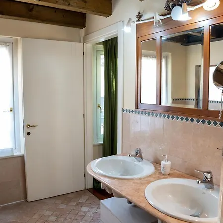 Loveflat A Pochi Passi Dal Castello Estense Φεράρα