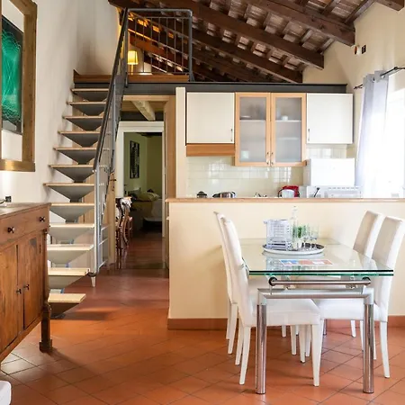 Διαμέρισμα Loveflat A Pochi Passi Dal Castello Estense *