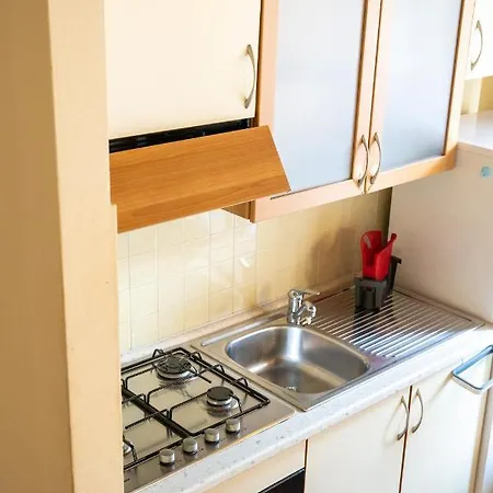 Loveflat A Pochi Passi Dal Castello Estense Apartment