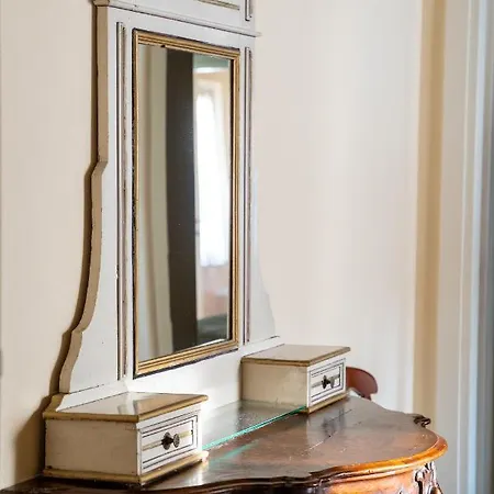 Loveflat A Pochi Passi Dal Castello Estense Apartment Ferrara