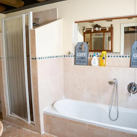Loveflat A Pochi Passi Dal Castello Estense Appartement Ferrare