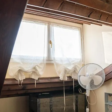 Loveflat A Pochi Passi Dal Castello Estense Apartment *